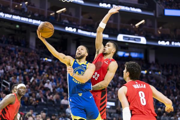 Warriors ride depth, 3-point shooting to win over Blazers