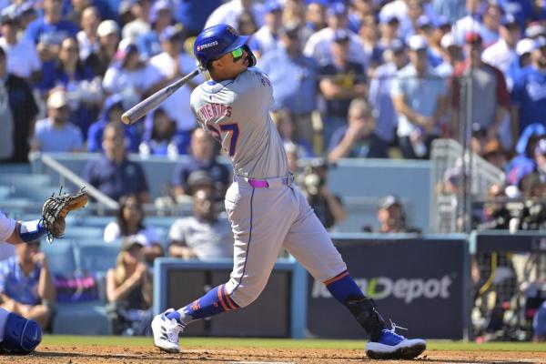 Mets power past Dodgers to even NLCS