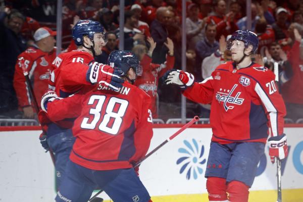 Capitals rally to hand Red Wings fifth straight loss