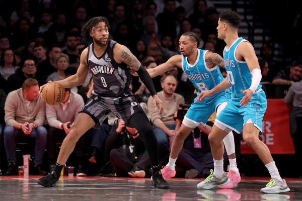 Nets hold off injury-plagued Hornets