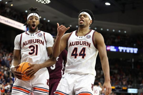 Streaking No. 1 Auburn heads to Athens in SEC showdown with No. 23 Georgia