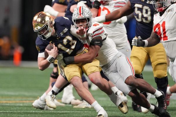 Ohio State starts hot, holds off Notre Dame for national title