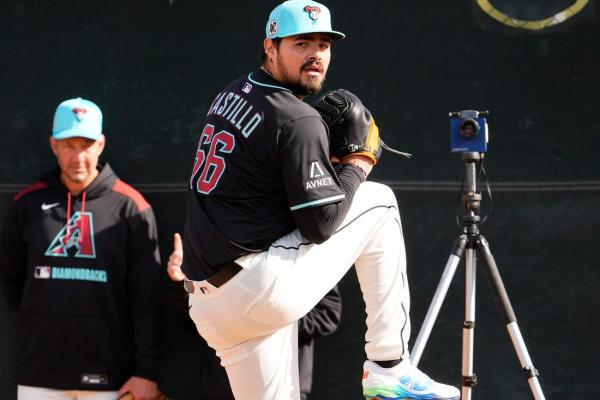 Mets acquire LHP Jose Castillo from Diamondbacks