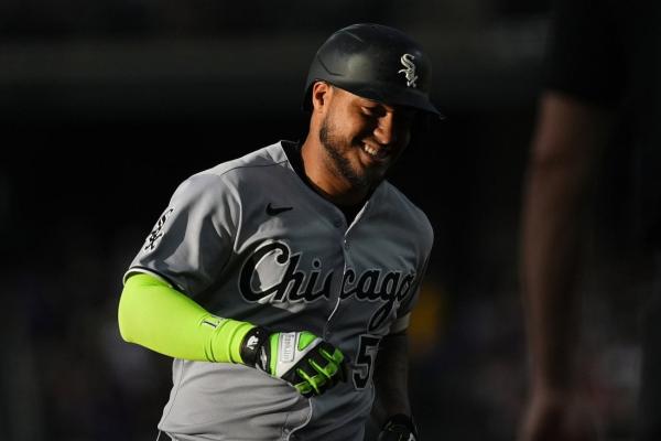 Lenyn Sosa’s big night powers White Sox over Rockies