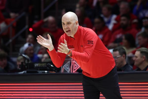 Utah fires basketball coach Craig Smith