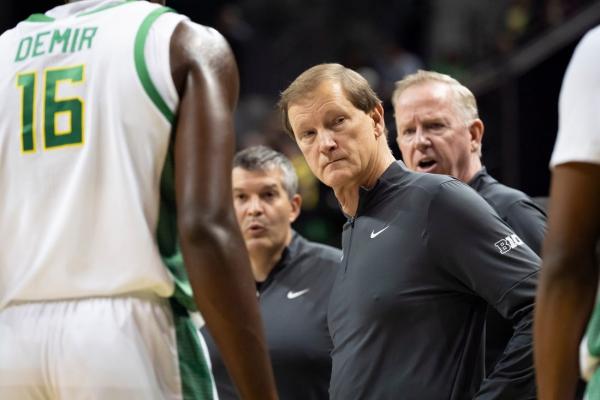 Long-range accuracy helps Oregon hold South Dakota St. at bay