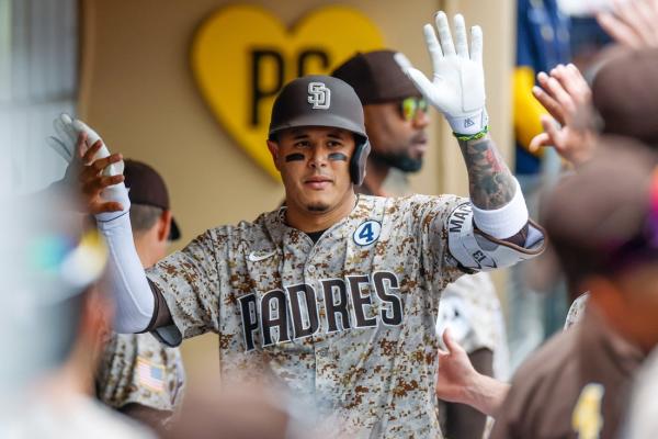 Manny Machado, Padres claw past Pirates