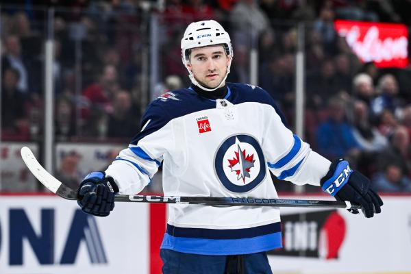 Jets D Neal Pionk week-to-week with lower-body injury