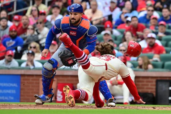 Cards hold off Mets 6-5 to take first game of doubleheader