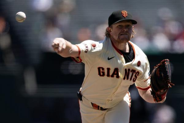 Logan Webb deals, Giants avoid four-game sweep vs. Braves thumbnail