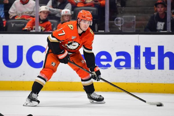 NHL roundup: Ducks’ Frank Vatrano lands new contract, scores twice