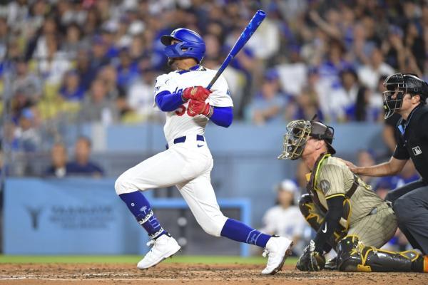 Clayton Kershaw, Dodgers down Padres, grab back share of 1st