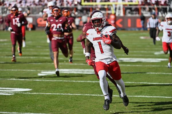Louisville RB Isaac Brown exits with injury against Virginia Tech
