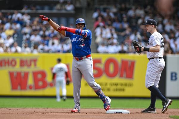 Yankees hold on to beat Blue Jays following rain delay