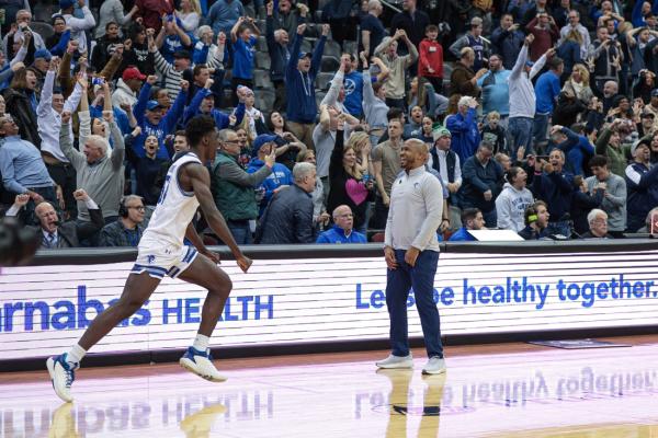 Late basket allows Seton Hall to shock UConn in OT