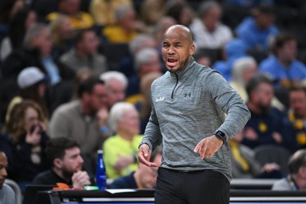 Seton Hall rallies to stun Creighton with last-second putback