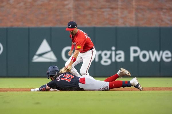 Braves beat Nationals thanks to 10th-inning error