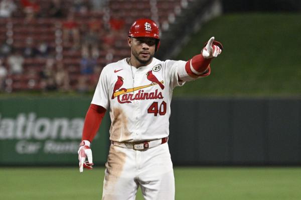 Cardinals 1B Willson Contreras (shoulder) done for season
