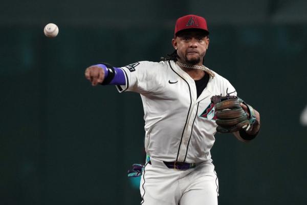 Diamondbacks reinstate 2B Ketel Marte from restricted list