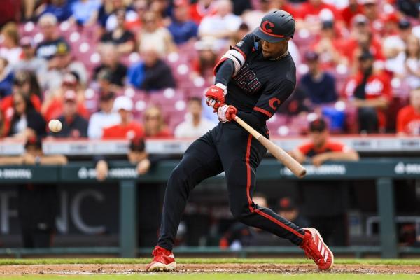 Will Bensonâs blast leads Reds past Guardians