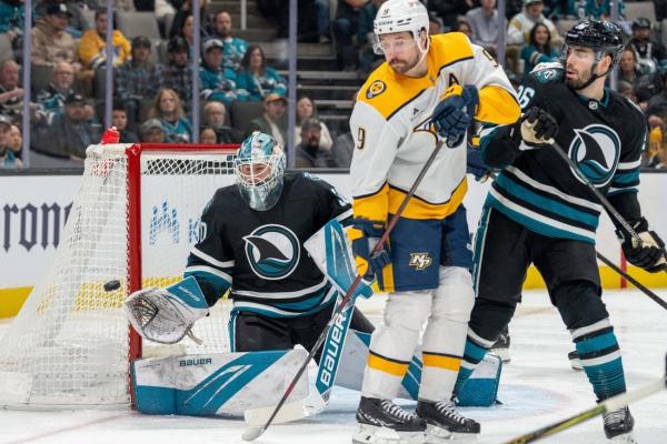 Predators blow three-goal lead, still edge Sharks 6-5