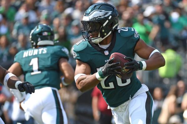 Giants’ stout defense out to stifle Saquon Barkley, Eagles