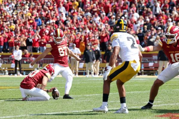 Kyle Konrardyâs late 54-yard FG lifts No. 16 Iowa State past Iowa