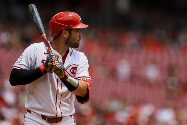 Reds place C Austin Wynns (shoulder) on 10-day IL thumbnail