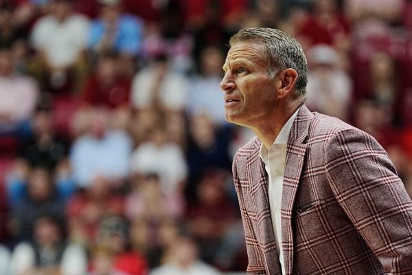 No. 10 Alabama sends No. 20 UNC to third straight loss