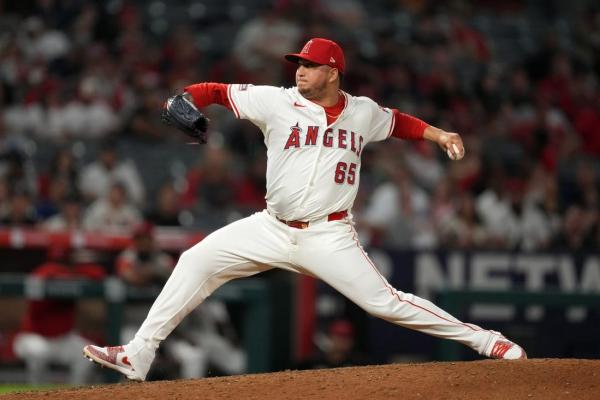 Angels reach agreement with LHP Jose Quijada