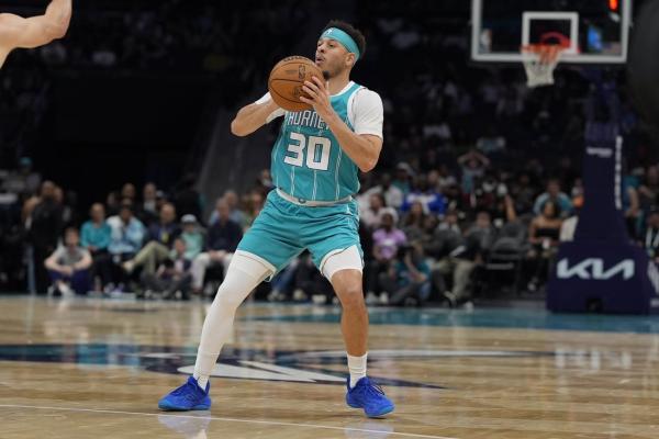 Reports: Seth Curry set to join Stephen Curry with Warriors