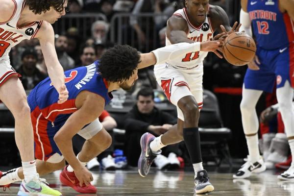 Pistons complete back-to-back sweep of Bulls