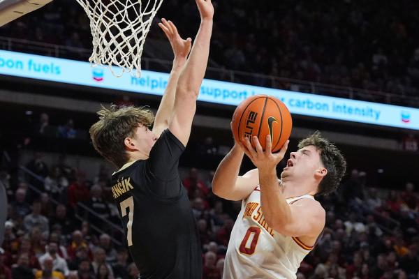 No. 8 Iowa State takes down Colorado for 4th straight win