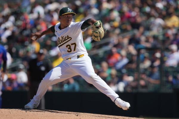 A’s reliever Jose Leclerc will undergo right shoulder surgery