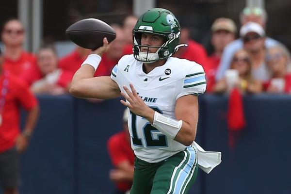 No. 24 Tulane keeps rolling, blows out Temple