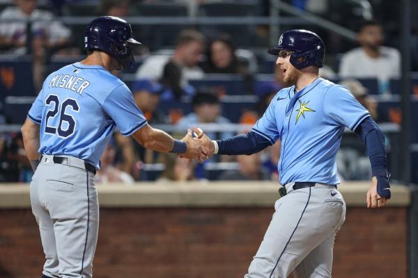 Rays storm back in 6-run 6th, halt Mets’ win streak