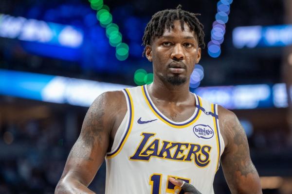 Report: Lakers F Dorian Finney-Smith has ankle surgery