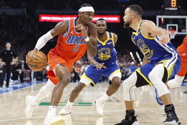 Stephen Curry (36 pts), Warriors hold off Thunder's furious rally thumbnail