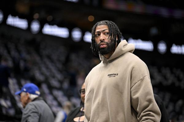 Report: Mavs star Anthony Davis (adductor) to return vs. Nets