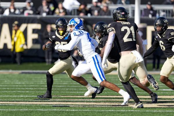 Touchdown pass on final play lifts Duke over Wake Forest