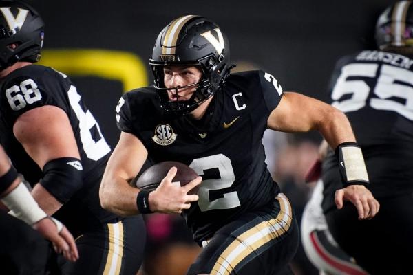 No. 25 Vanderbilt marks return to rankings by facing No. 5 Texas