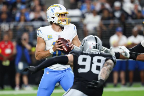 Justin Herbert, ball-hawking defense lift Chargers over Raiders