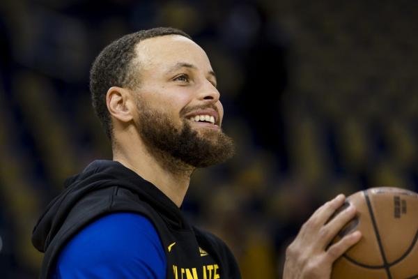 Report: Warriors’ Stephen Curry agrees to 1-year, $62.6M extension