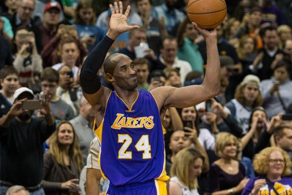 Michael Jordan-Kobe Bryant card sells for record sum