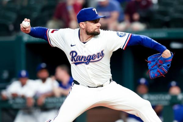 Rangers’ Nathan Eovaldi (triceps) leaves after two innings