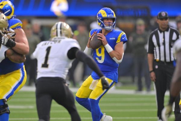 Matthew Stafford fires four TDs as Rams blast Saints