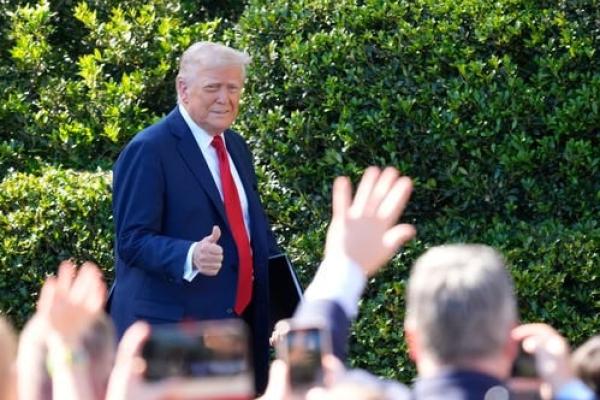 Trump signs executive order to address issues in college sports