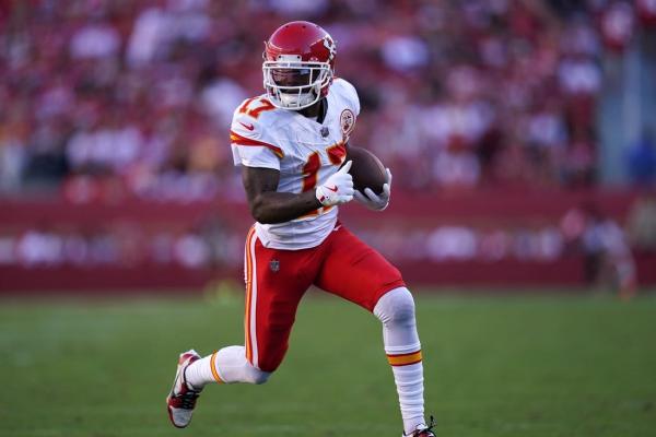 Chiefs place WR Mecole Hardman (knee) on IR