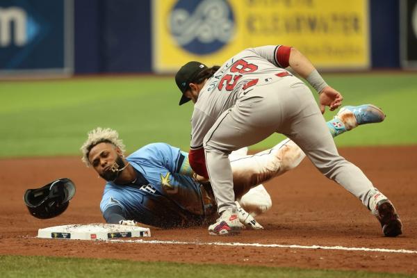 Rays blow six-run lead, recover to sweep D-backs in 12th