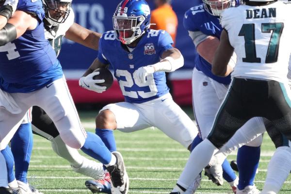 Reports: Billionaire Koch family to buy 10 percent of Giants